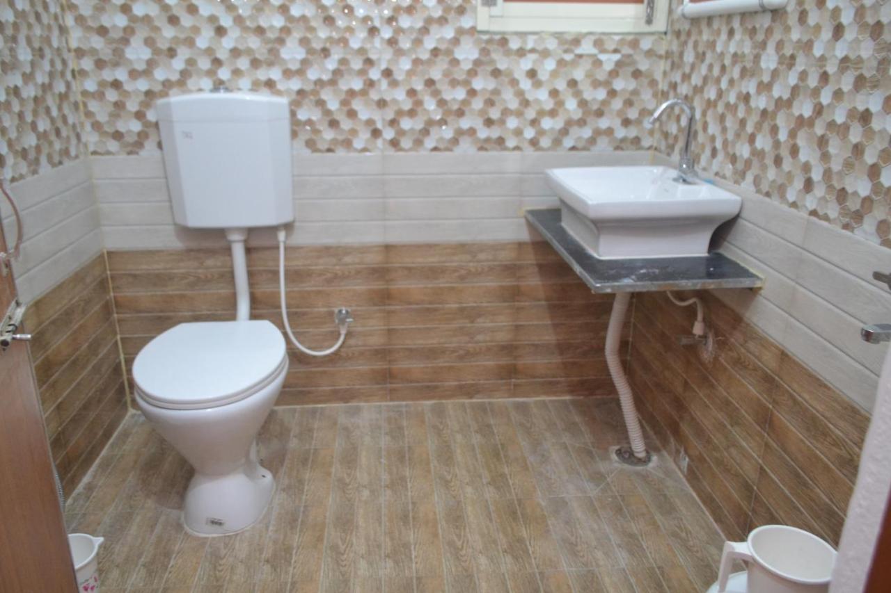 Hotel Golden Palace Kendrapara Exterior photo